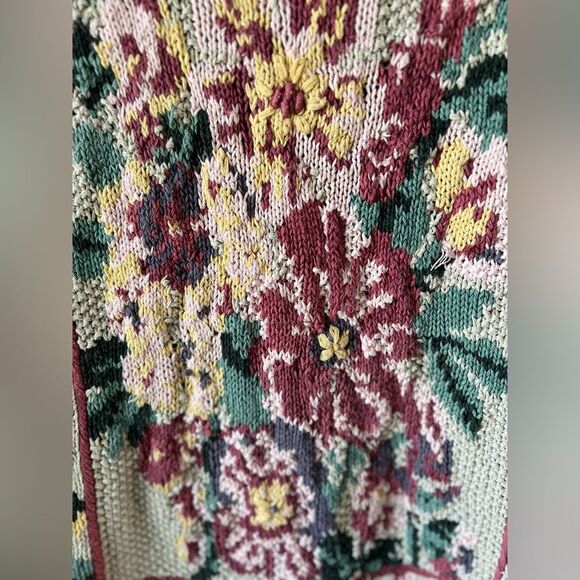 Vintage Hand Knit Floral Sweater by Maurices – Size Small - Picture 3 of 10